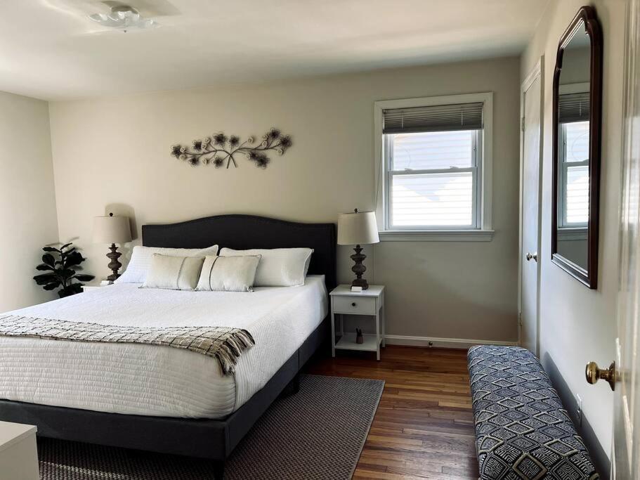 New 3 Brd Modern Urban Gateway Apartment Arlington Exterior photo